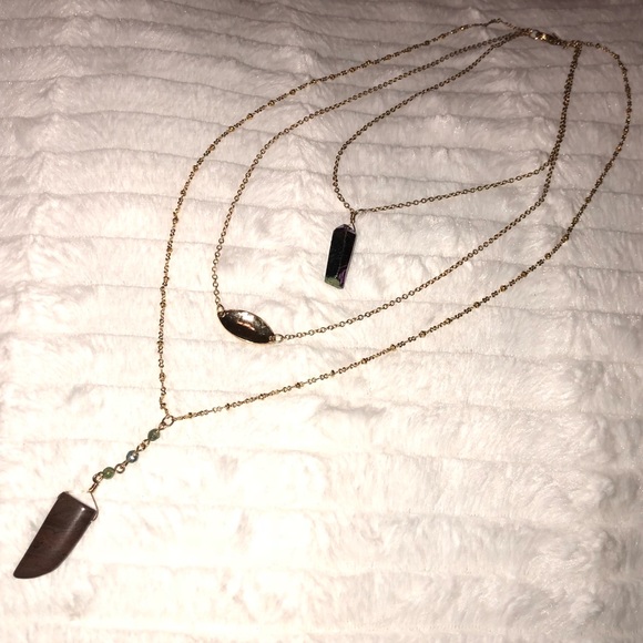 Layered necklace - Picture 2 of 6